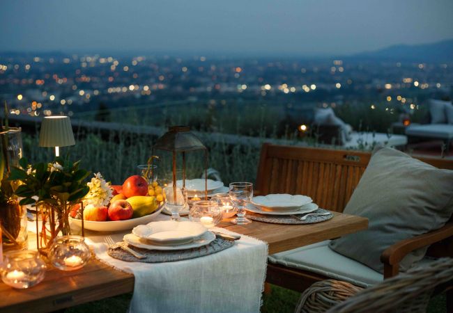 Villa in Lucca - VILLA IL CASTELLO: Vibrant Sanctuary of Enchanting Colours. 6 Bedrooms, Private Pool Villa in Lucca - VILLA IL CASTELLO: Vibrant Sanctuary of Enchanting Colours. 6 Bedrooms, Private Pool