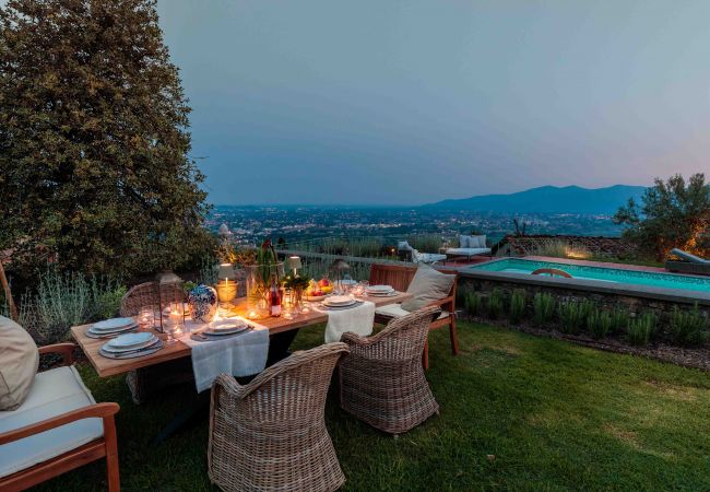 Villa in Lucca - VILLA IL CASTELLO: Vibrant Sanctuary of Enchanting Colours. 6 Bedrooms, Private Pool Villa in Lucca - VILLA IL CASTELLO: Vibrant Sanctuary of Enchanting Colours. 6 Bedrooms, Private Pool