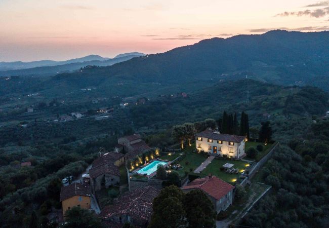 Villa in Lucca - VILLA IL CASTELLO: Vibrant Sanctuary of Enchanting Colours. 6 Bedrooms, Private Pool Villa in Lucca - VILLA IL CASTELLO: Vibrant Sanctuary of Enchanting Colours. 6 Bedrooms, Private Pool