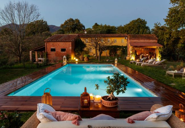 Villa in Capannori - Villa Lorena, a Family Vintage Home with Indoor Pool, Air Conditioning, Outdoor Pool, Fitness Room & Wifi Villa in Capannori - Villa Lorena, a Family Vintage Home with Indoor Pool, Air Conditioning, Outdoor Pool, Fitness Room & Wifi
