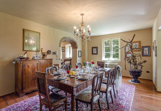Villa in Capannori - Villa Lorena, a Family Vintage Home with Indoor Pool, Air Conditioning, Outdoor Pool, Fitness Room & Wifi Villa in Capannori - Villa Lorena, a Family Vintage Home with Indoor Pool, Air Conditioning, Outdoor Pool, Fitness Room & Wifi