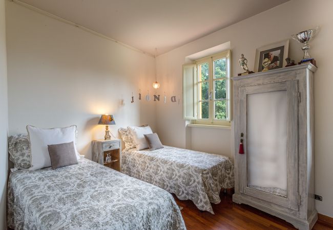 Villa in Capannori - Villa Lorena, a Family Vintage Home with Indoor Pool, Air Conditioning, Outdoor Pool, Fitness Room & Wifi Villa in Capannori - Villa Lorena, a Family Vintage Home with Indoor Pool, Air Conditioning, Outdoor Pool, Fitness Room & Wifi