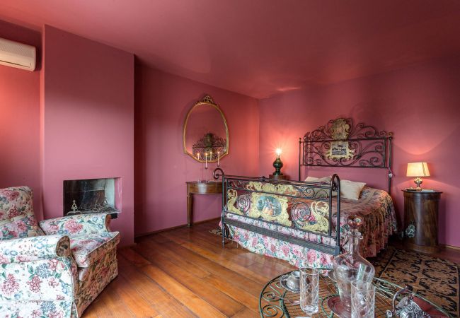 Villa in Capannori - Villa Lorena, a Family Vintage Home with Indoor Pool, Air Conditioning, Outdoor Pool, Fitness Room & Wifi Villa in Capannori - Villa Lorena, a Family Vintage Home with Indoor Pool, Air Conditioning, Outdoor Pool, Fitness Room & Wifi