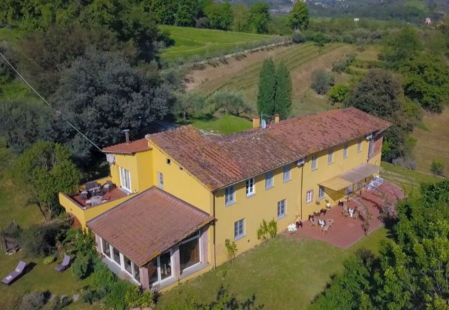 Villa in Capannori - Villa Lorena, a Family Vintage Home with Indoor Pool, Air Conditioning, Outdoor Pool, Fitness Room & Wifi Villa in Capannori - Villa Lorena, a Family Vintage Home with Indoor Pool, Air Conditioning, Outdoor Pool, Fitness Room & Wifi