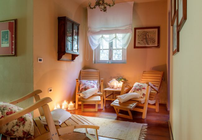 Villa in Capannori - Villa Lorena, a Family Vintage Home with Indoor Pool, Air Conditioning, Outdoor Pool, Fitness Room & Wifi Villa in Capannori - Villa Lorena, a Family Vintage Home with Indoor Pool, Air Conditioning, Outdoor Pool, Fitness Room & Wifi
