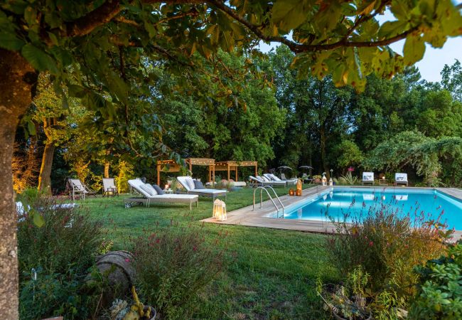 Villa in Capannori - Villa Lorena, a Family Vintage Home with Indoor Pool, Air Conditioning, Outdoor Pool, Fitness Room & Wifi Villa in Capannori - Villa Lorena, a Family Vintage Home with Indoor Pool, Air Conditioning, Outdoor Pool, Fitness Room & Wifi