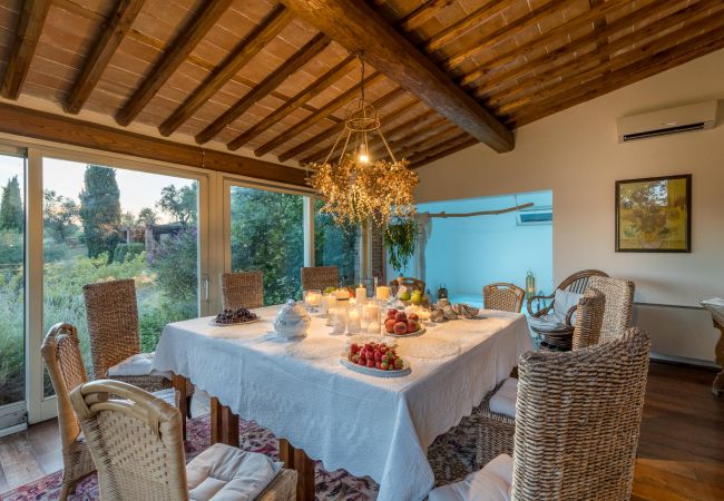Villa in Capannori - Villa Lorena, a Family Vintage Home with Indoor Pool, Air Conditioning, Outdoor Pool, Fitness Room & Wifi Villa in Capannori - Villa Lorena, a Family Vintage Home with Indoor Pool, Air Conditioning, Outdoor Pool, Fitness Room & Wifi