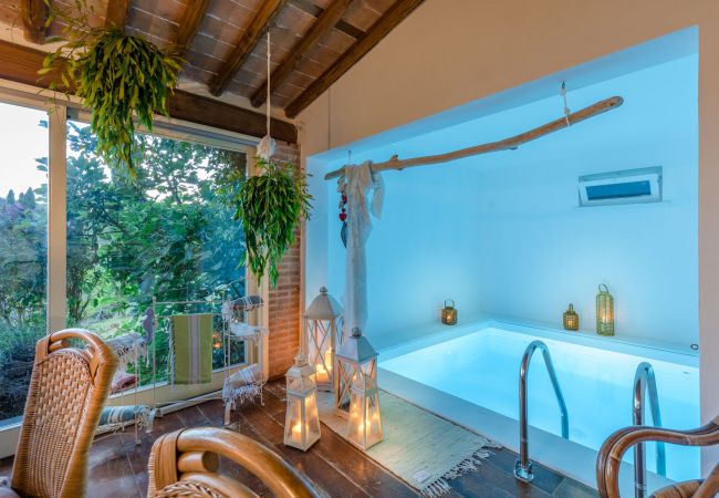 Villa in Capannori - Villa Lorena, a Family Vintage Home with Indoor Pool, Air Conditioning, Outdoor Pool, Fitness Room & Wifi Villa in Capannori - Villa Lorena, a Family Vintage Home with Indoor Pool, Air Conditioning, Outdoor Pool, Fitness Room & Wifi