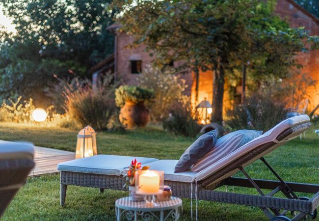 Villa in Capannori - Villa Lorena, a Family Vintage Home with Indoor Pool, Air Conditioning, Outdoor Pool, Fitness Room & Wifi Villa in Capannori - Villa Lorena, a Family Vintage Home with Indoor Pool, Air Conditioning, Outdoor Pool, Fitness Room & Wifi