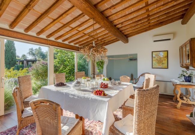 Villa in Capannori - Villa Lorena, a Family Vintage Home with Indoor Pool, Air Conditioning, Outdoor Pool, Fitness Room & Wifi Villa in Capannori - Villa Lorena, a Family Vintage Home with Indoor Pool, Air Conditioning, Outdoor Pool, Fitness Room & Wifi