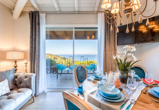 Villa in Ottiolu - VILLA LA BELLA, Luxury Seafront Villa with Panoramic Terrace in Porto Ottiolu, Sardinia Villa in Ottiolu - VILLA LA BELLA, Luxury Seafront Villa with Panoramic Terrace in Porto Ottiolu, Sardinia