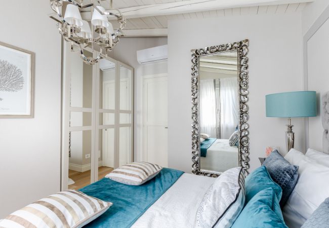 Villa in Ottiolu - VILLA LA BELLA, Luxury Seafront Villa with Panoramic Terrace in Porto Ottiolu, Sardinia Villa in Ottiolu - VILLA LA BELLA, Luxury Seafront Villa with Panoramic Terrace in Porto Ottiolu, Sardinia