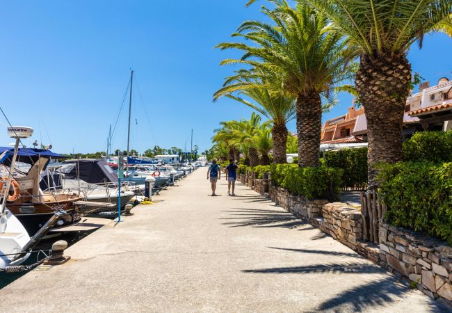 Villa in Ottiolu - VILLA LA BELLA, Luxury Seafront Villa with Panoramic Terrace in Porto Ottiolu, Sardinia Villa in Ottiolu - VILLA LA BELLA, Luxury Seafront Villa with Panoramic Terrace in Porto Ottiolu, Sardinia