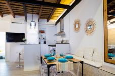 Ferienwohnung in Valencia - El Cabanyal Petit Penthouse by Florit Flats