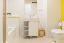 Ferienwohnung in Valencia - Cozy One Bedroom Wifi AC Heating in Old Town I 