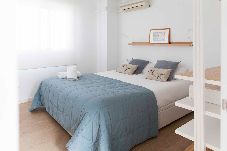 Ferienwohnung in Valencia - Modern One Bedroom Wifi AC Heating in Old Town II 