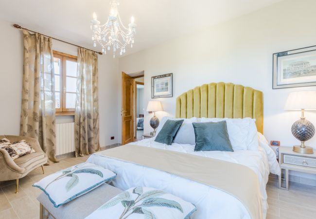 Villa in Lucca - Nonna Bianca, a Genuine Farmhouse in Sant'Alessio, Lucca Villa in Lucca - Nonna Bianca, a Genuine Farmhouse in Sant'Alessio, Lucca