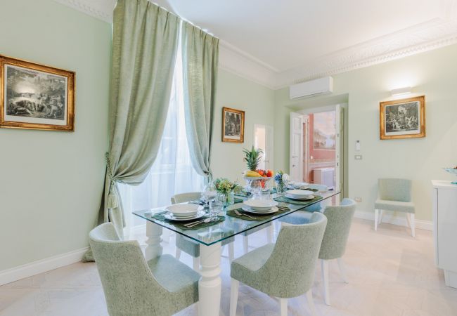 Ferienwohnung in Lucca - Grand 3 bedrooms Apartment with elevator inside the walls of Lucca Ferienwohnung in Lucca - Grand 3 bedrooms Apartment with elevator inside the walls of Lucca