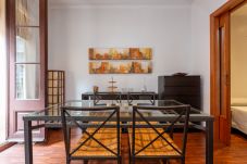 Ferienwohnung in Barcelona - TURO PARK, precioso apartamento con balcón