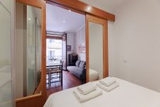 Ferienwohnung in Barcelona - TURO PARK, precioso apartamento con balcón