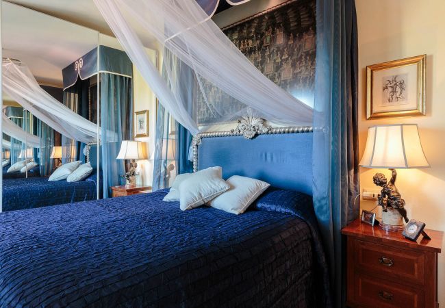 Ferienwohnung in Lucca - Casa Dieter, a superb 2 bedrooms Apartment with Grand Terrace and private parking in Central Lucca Ferienwohnung in Lucca - Casa Dieter, a superb 2 bedrooms Apartment with Grand Terrace and private parking in Central Lucca