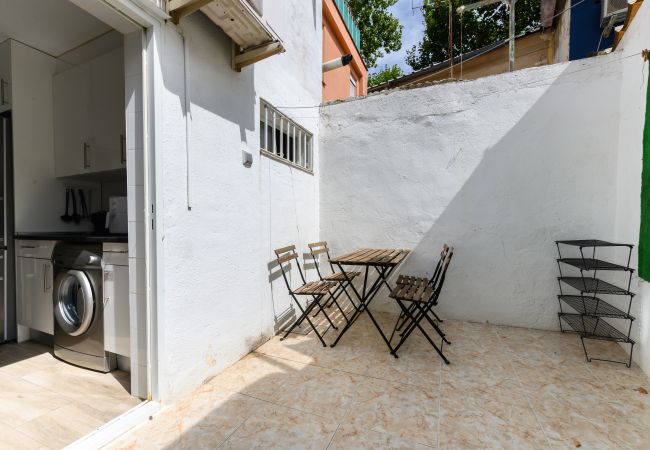 Chalet in Madrid - Chalet Ciudad Lineal 3HH M (MIS57) Chalet in Madrid - Chalet Ciudad Lineal 3HH M (MIS57)