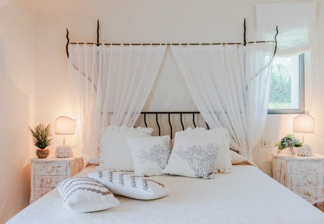 Villa in Capo Ferro - Villa Smeralda, Porto Cervo, Sardinia Villa in Capo Ferro - Villa Smeralda, Porto Cervo, Sardinia