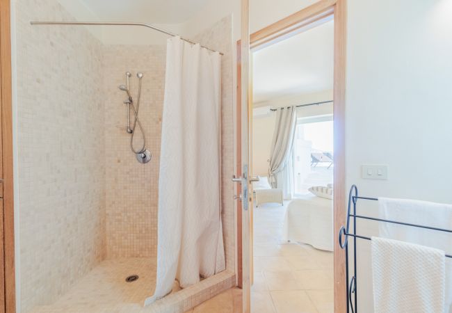 Villa in Capo Ferro - Villa Smeralda, Porto Cervo, Sardinia Villa in Capo Ferro - Villa Smeralda, Porto Cervo, Sardinia