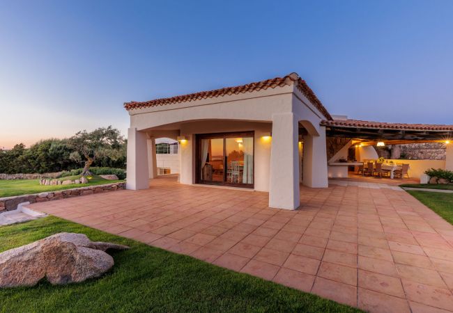 Villa in Capo Ferro - Villa Smeralda, Porto Cervo, Sardinia Villa in Capo Ferro - Villa Smeralda, Porto Cervo, Sardinia