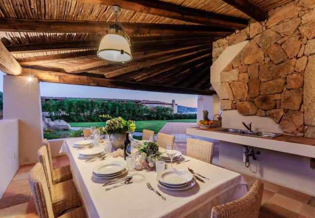 Villa in Capo Ferro - Villa Smeralda, Porto Cervo, Sardinia Villa in Capo Ferro - Villa Smeralda, Porto Cervo, Sardinia