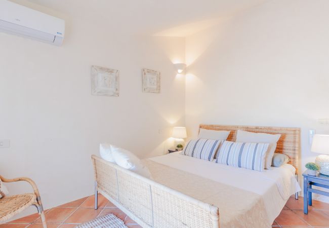 Villa in Capo Ferro - Villa Smeralda, Porto Cervo, Sardinia Villa in Capo Ferro - Villa Smeralda, Porto Cervo, Sardinia