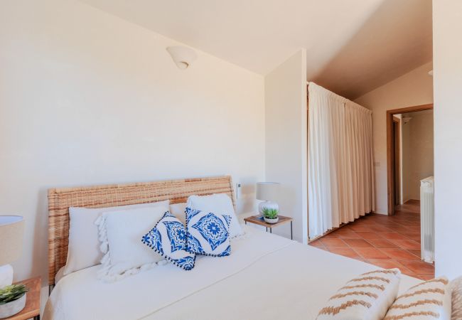 Villa in Capo Ferro - Villa Smeralda, Porto Cervo, Sardinia Villa in Capo Ferro - Villa Smeralda, Porto Cervo, Sardinia