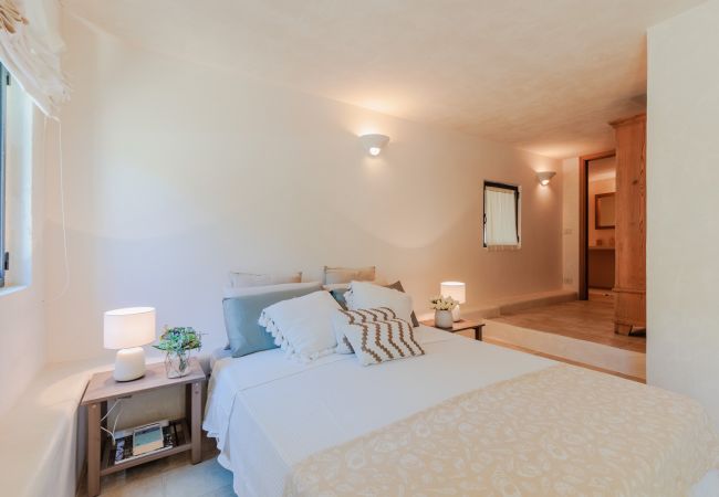 Villa in Capo Ferro - Villa Smeralda, Porto Cervo, Sardinia Villa in Capo Ferro - Villa Smeralda, Porto Cervo, Sardinia