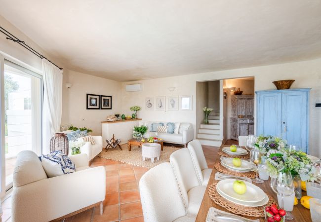 Villa in Capo Ferro - Villa Smeralda, Porto Cervo, Sardinia Villa in Capo Ferro - Villa Smeralda, Porto Cervo, Sardinia