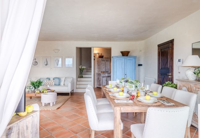 Villa in Capo Ferro - Villa Smeralda, Porto Cervo, Sardinia Villa in Capo Ferro - Villa Smeralda, Porto Cervo, Sardinia