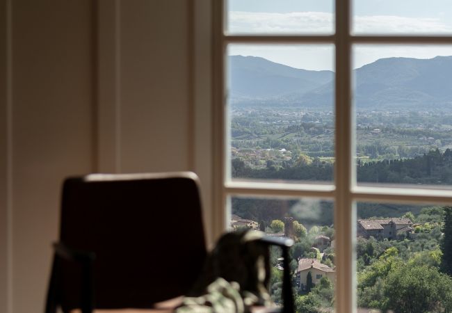 Villa in Lucca - Tramonto Farmhouse, a Luxury Retreat and a Contemporary Story of Tradition Villa in Lucca - Tramonto Farmhouse, a Luxury Retreat and a Contemporary Story of Tradition