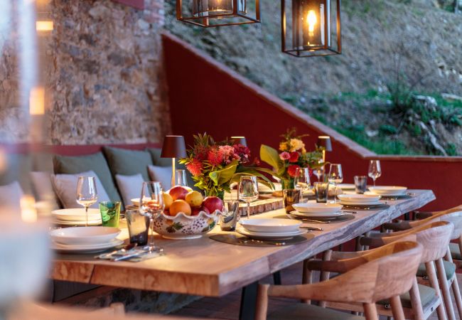 Villa in Lucca - Tramonto Farmhouse, a Luxury Retreat and a Contemporary Story of Tradition Villa in Lucca - Tramonto Farmhouse, a Luxury Retreat and a Contemporary Story of Tradition