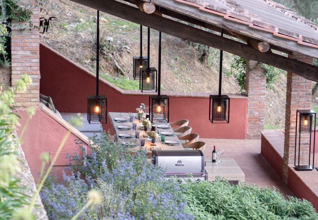 Villa in Lucca - Tramonto Farmhouse, a Luxury Retreat and a Contemporary Story of Tradition Villa in Lucca - Tramonto Farmhouse, a Luxury Retreat and a Contemporary Story of Tradition