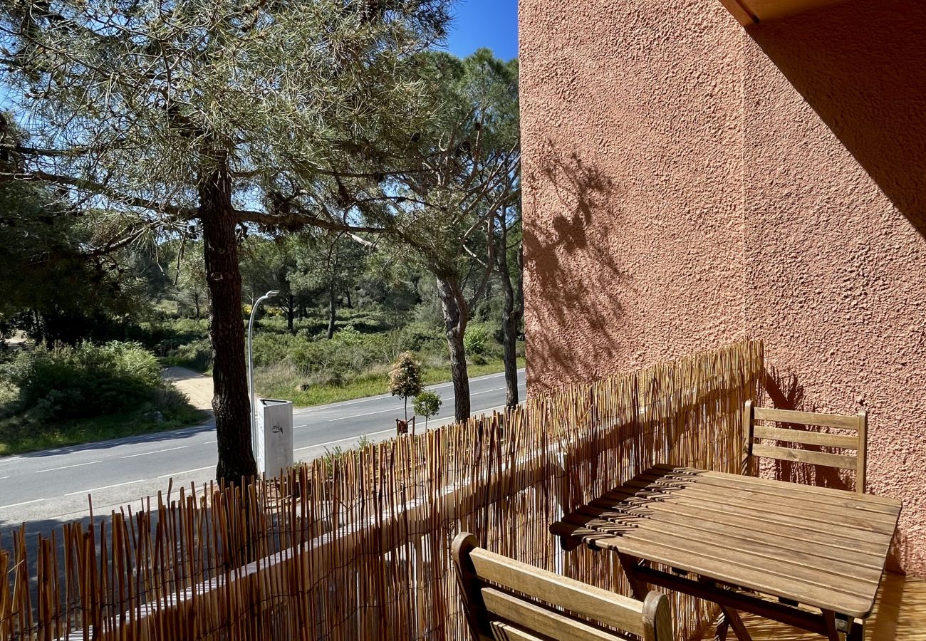 Studio in Pals - ESTUDI SWING Studio in Pals - ESTUDI SWING