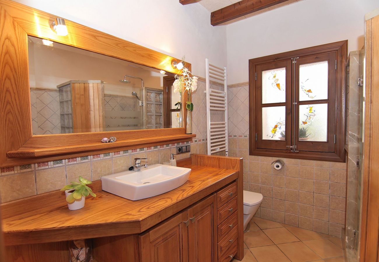 Ferienhaus in Santa Margalida - Can Peredjal 263 Gemütliches Haus mit Jacuzzi, Tischtennisplatte und Klimaanlage Ferienhaus in Santa Margalida - Can Peredjal 263 Gemütliches Haus mit Jacuzzi, Tischtennisplatte und Klimaanlage