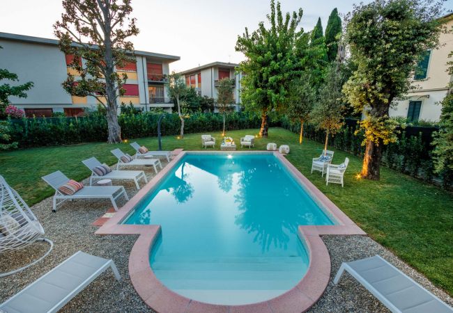 Villa in Lucca - Villa Buonamici, a Luxury Villa with Pool in a walking distance from Lucca Villa in Lucca - Villa Buonamici, a Luxury Villa with Pool in a walking distance from Lucca