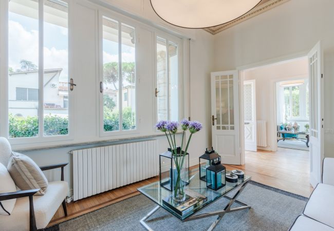 Villa in Lucca - Villa Buonamici, a Luxury Villa with Pool in a walking distance from Lucca Villa in Lucca - Villa Buonamici, a Luxury Villa with Pool in a walking distance from Lucca