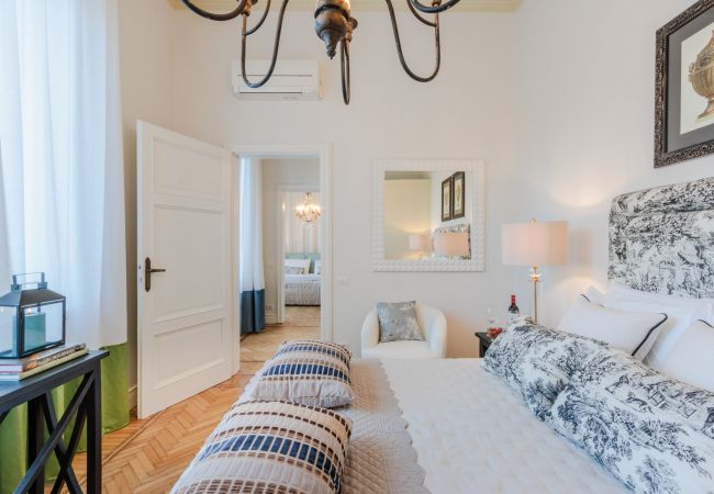 Villa in Lucca - Villa Buonamici, a Luxury Villa with Pool in a walking distance from Lucca Villa in Lucca - Villa Buonamici, a Luxury Villa with Pool in a walking distance from Lucca