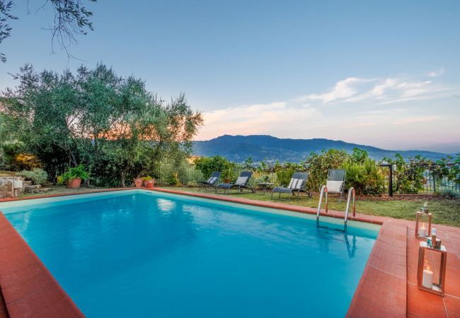 Villa in Lucca - Villa Debby, 2 bedrooms Farmhouse with Pool on the Hills of Lucca Villa in Lucca - Villa Debby, 2 bedrooms Farmhouse with Pool on the Hills of Lucca