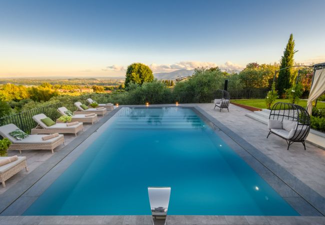 Villa in Segromigno in Monte - Luxury 7 Bedrooms Villa with Pool, SPA and Limitless Views Villa in Segromigno in Monte - Luxury 7 Bedrooms Villa with Pool, SPA and Limitless Views