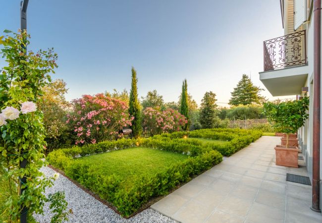 Villa in Segromigno in Monte - Luxury 7 Bedrooms Villa with Pool, SPA and Limitless Views Villa in Segromigno in Monte - Luxury 7 Bedrooms Villa with Pool, SPA and Limitless Views