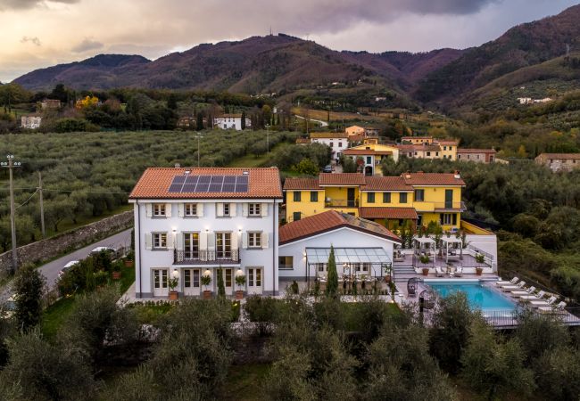 Villa in Segromigno in Monte - Luxury 7 Bedrooms Villa with Pool, SPA and Limitless Views Villa in Segromigno in Monte - Luxury 7 Bedrooms Villa with Pool, SPA and Limitless Views