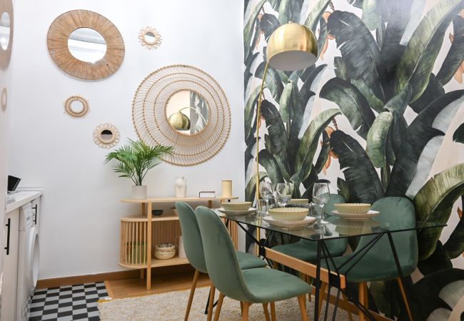 Ferienwohnung in Madrid - Vive la vida madrileña! Acogedora vivienda de 2 dormitorios a solo unos minutos de Puerta del Sol en Madrid.Temporal Ferienwohnung in Madrid - Vive la vida madrileña! Acogedora vivienda de 2 dormitorios a solo unos minutos de Puerta del Sol en Madrid.Temporal