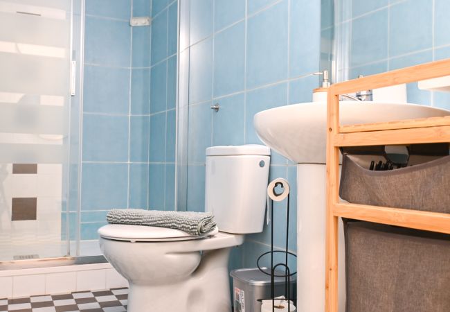 Ferienwohnung in Madrid - Vive la vida madrileña! Acogedora vivienda de 2 dormitorios a solo unos minutos de Puerta del Sol en Madrid.Temporal Ferienwohnung in Madrid - Vive la vida madrileña! Acogedora vivienda de 2 dormitorios a solo unos minutos de Puerta del Sol en Madrid.Temporal