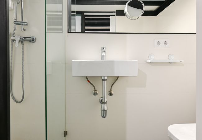 Ferienwohnung in Madrid - Coqueto y acogedor apartamento con estilo industrial en Barrio Prosperidad - Madrid Temporal  Ferienwohnung in Madrid - Coqueto y acogedor apartamento con estilo industrial en Barrio Prosperidad - Madrid Temporal